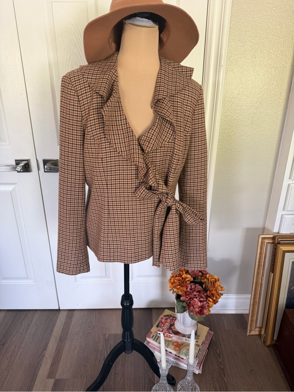 Bloomingdale's Brown Plaid Ruffle Tie Blazer wool